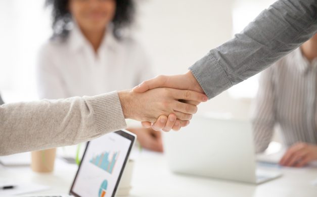 Terceirização pode trazer fôlego para empresas e candidatos em busca de emprego